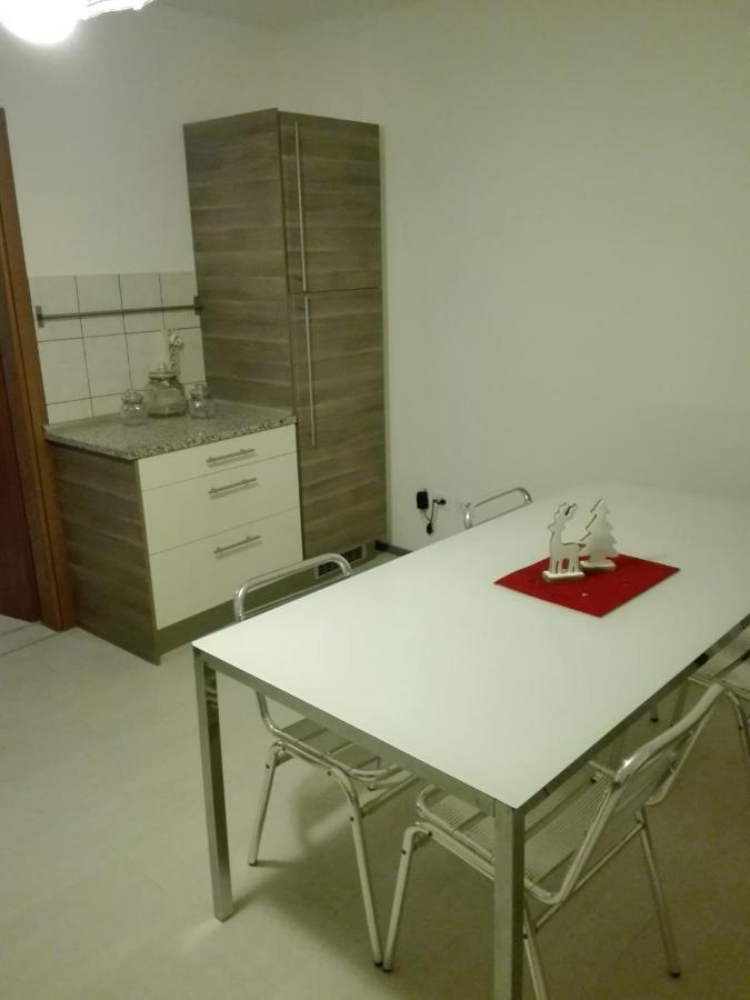 Bed and Breakfast Girasole Grazioli 47 Trento Exterior foto