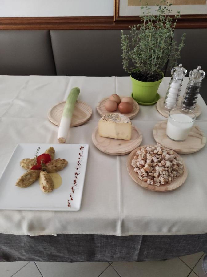 Bed and Breakfast Girasole Grazioli 47 Trento Exterior foto